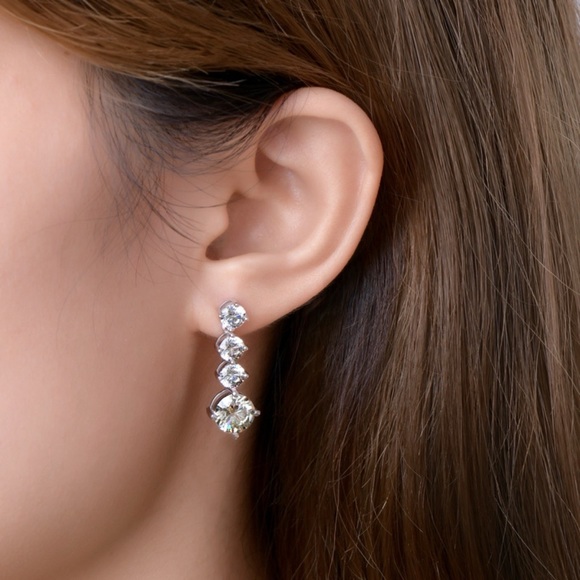 Moissanite 925 Sterling Silver Four-Leaf Clover Shape Earrings